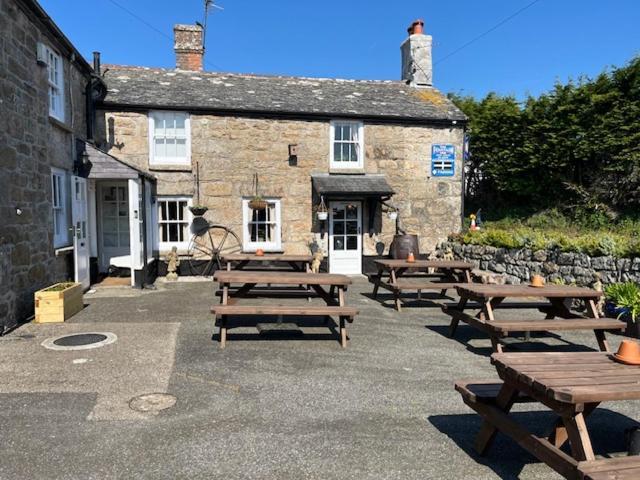 The Fountain Inn Madron 외부 사진